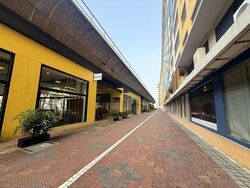 Tradehub 21 (D22), Retail #630132641